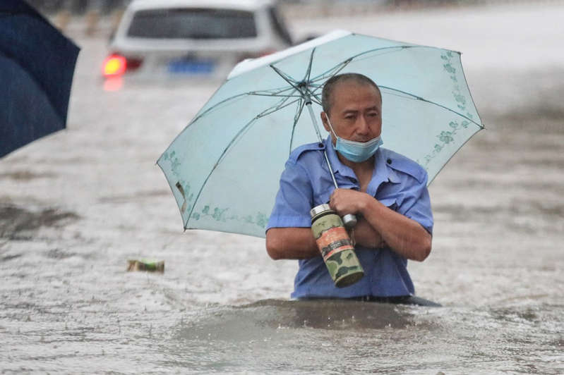 Por: Cortesía Reportan 302 muertos por inundaciones: China