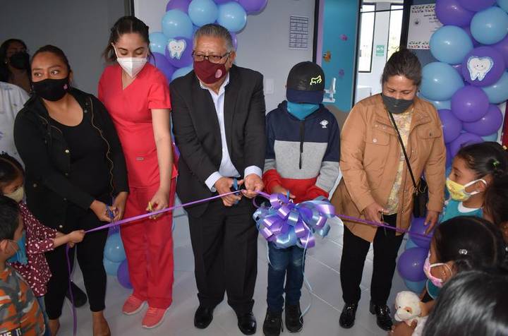 Por: Cortesía Alcalde de Contla inaugura consultorio de odontopediatría en el DIF.