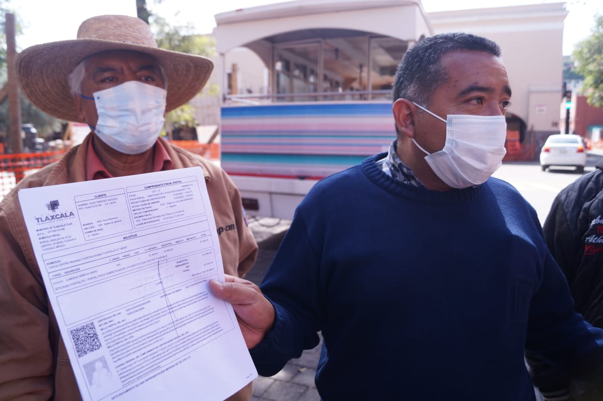 Por: Cortesía Quitan a Taxistas de la capital, afectados detienen obra