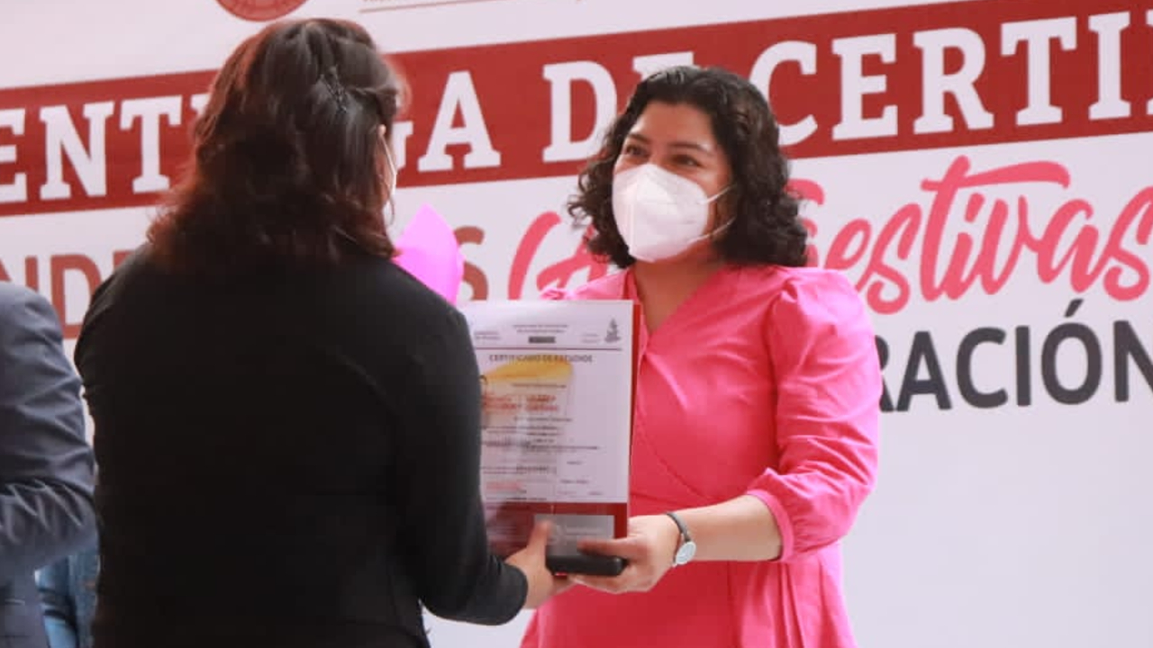 Por: Cortesía Mujeres de San Andrés Cholula lograron terminar sus estudios gracias al Programa “Sanandreseñas autogestivas por la educación”