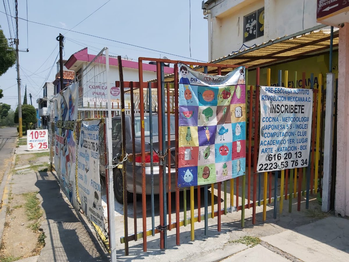 Por: Cortesía Habitantes de Bosques de Amalucan insisten en instalar jaulas y rejas metálicas pese a estar prohibidas
