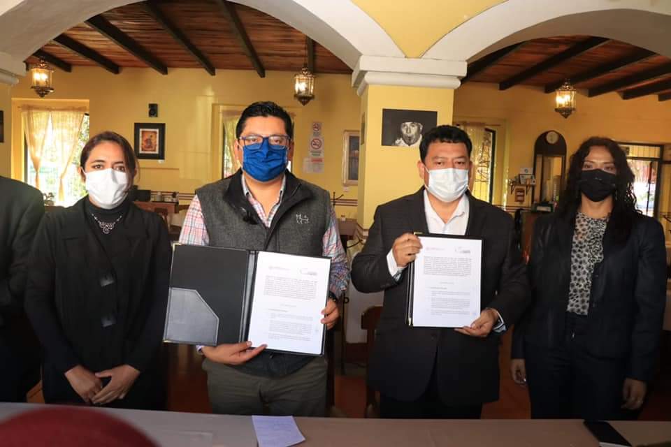 Por: Cortesía Realizan convenio de colaboración UPET y SAETLAX