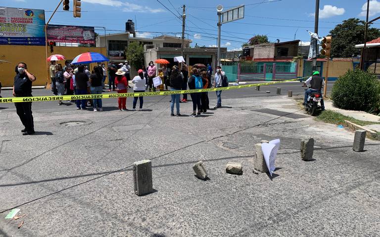 Por: Cortesía En Panotla ciudadanos protestan y cierran carretera.