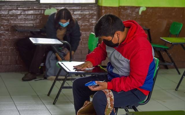 Por: Cortesía Descarta Miguel Barbosa que se vayan a imponer condiciones para permitir el regreso a clases