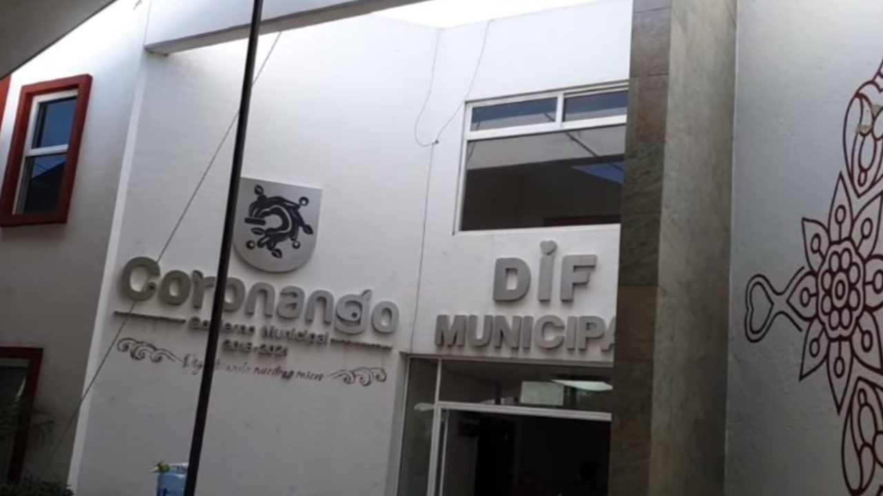Por: Cortesía El Ayuntamiento de Coronango efectuó una Entrega de Útiles Escolares a Padres de Estudiantes