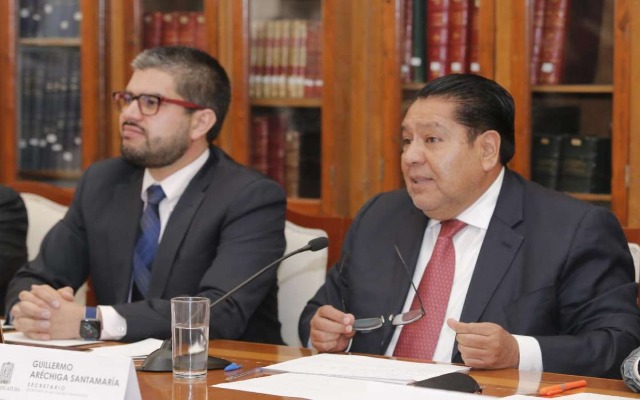 Por: Cortesía Guillermo Aréchiga se benefició con entrega irregular de concesiones al transporte público, afirma Barbosa