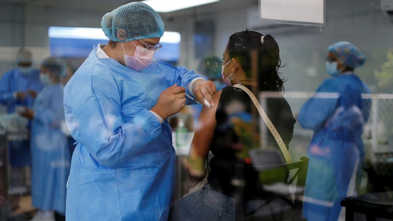 Por: Cortesía México registra 6, 543 nuevos contagios de Covid-19, siendo la mayor parte de los casos el grupo de 18 a 29 años.