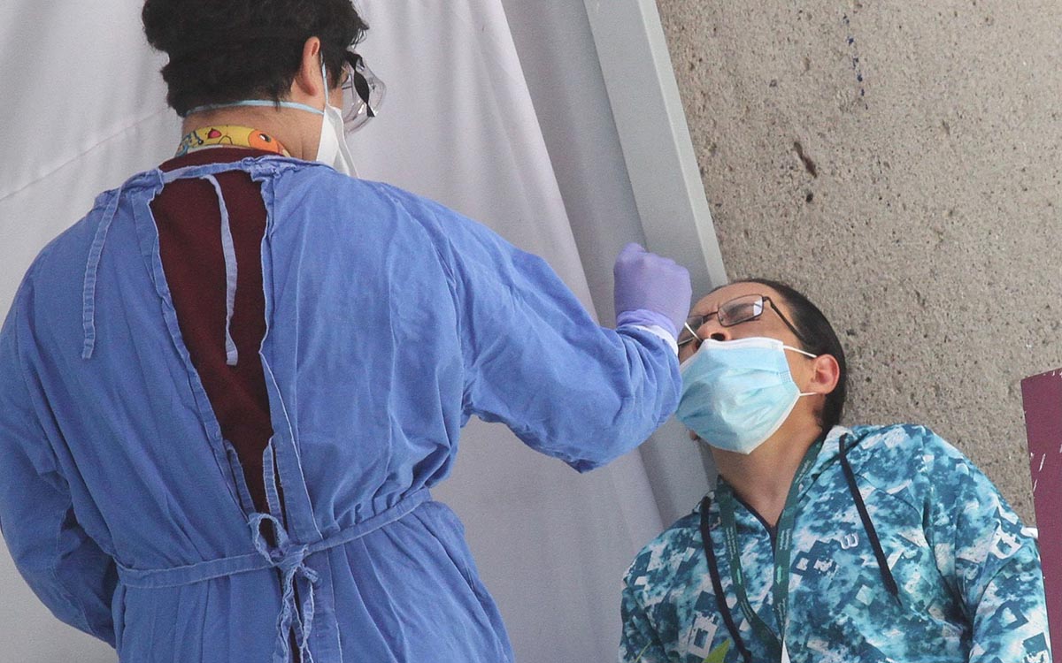 Por: Cortesía Variante Lambda en México; ¿qué riesgos implica y cómo protegerse?