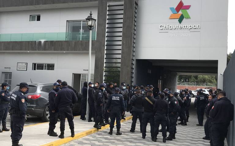 Por: Cortesía Policías de Chiautempan detienen sus labores a 3 días de finalizar la administración.