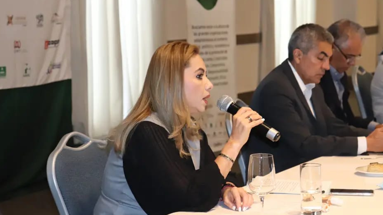 Por: Cortesía Paola Angón asegura que gobiernos entrantes deben cambiar de ideología y ser más cercanos con la sociedad