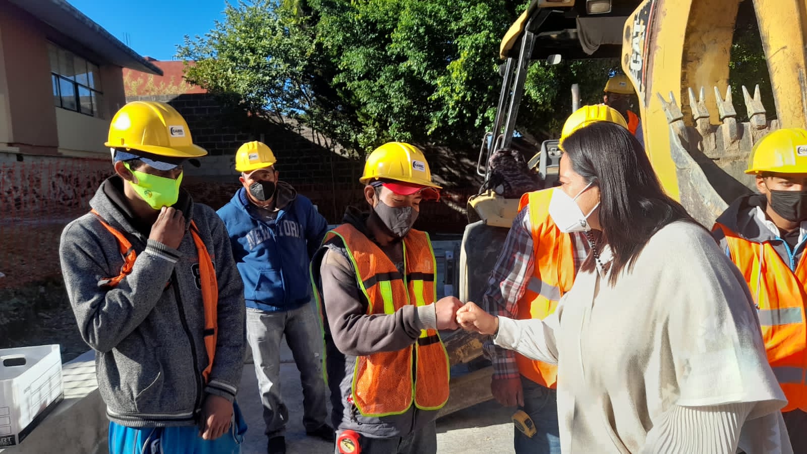 Por: Cortesía Continúan obras en beneficio de la educación, Ariadna Ayala inicia techado en bachillerato de la colonia San Alfonso en Atlixco