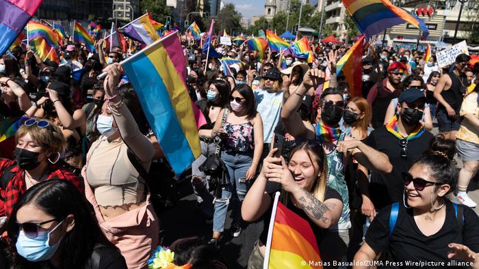 Por: Cortesía Chile se convirtió en el noveno país de América que avalan el matrimonio igualitario