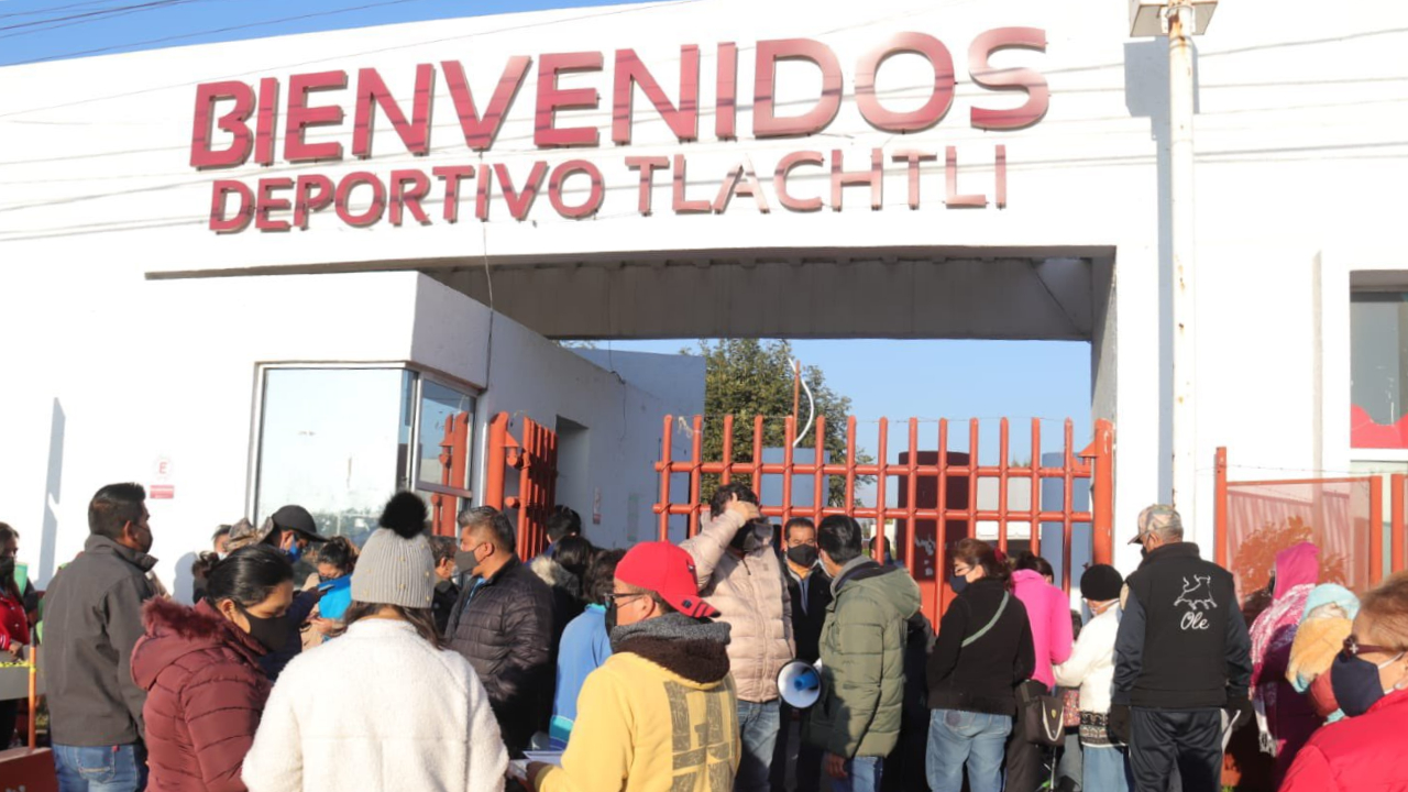 Por: Cortesía Sin complicaciones se realizó el primer día de la aplicación del refuerzo de la Vacuna contra el COVID en adultos mayores