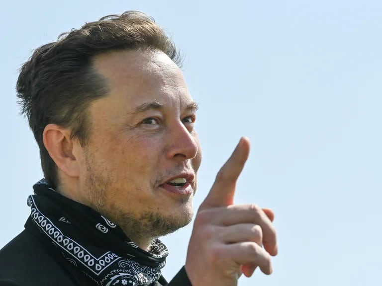 Por: Cortesía “Estoy pensando en dejar mi trabajo”; Elon Musk vendió más acciones de Tesla
