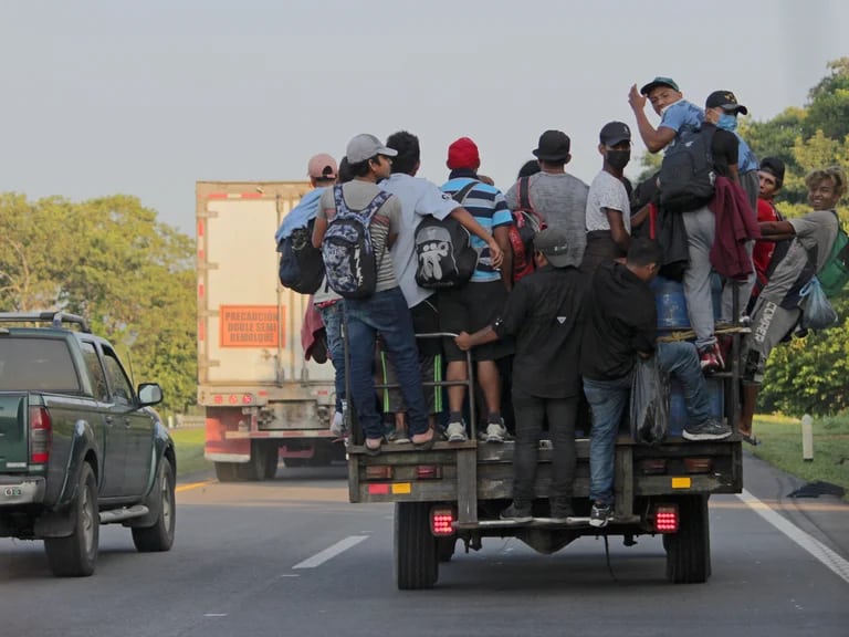 Por: Cortesía El alto costo de buscar una mejor vida: las tragedias de migrantes causadas por traficantes de personas