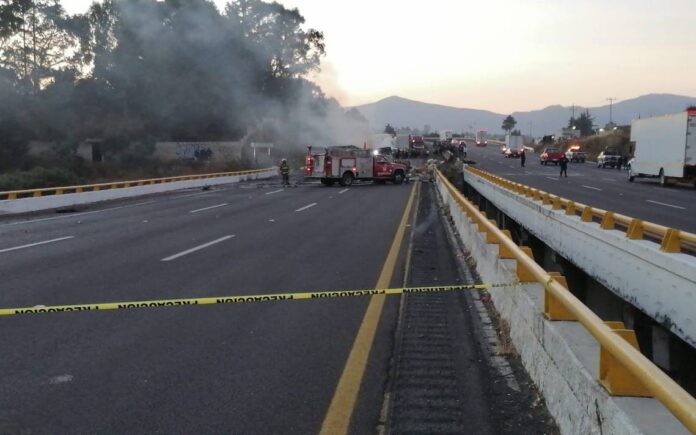 Por: Cortesía 15 peregrinos lesionados dejó el accidente en la México - Puebla