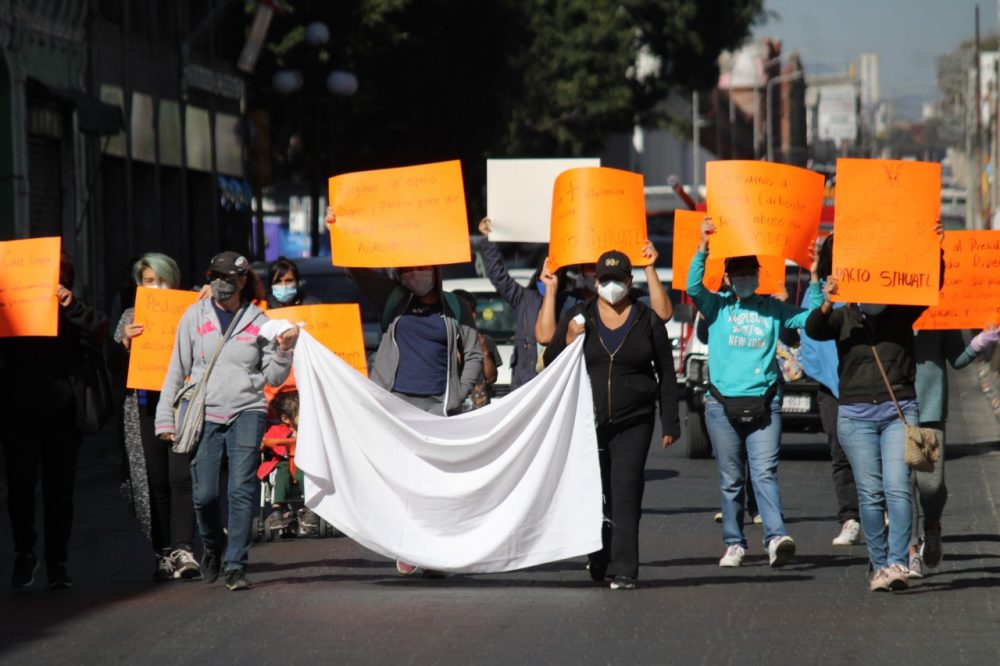 Por: Cortesía Con manifestación exigen al Ayuntamiento regresar espacios de trabajo a artesanas