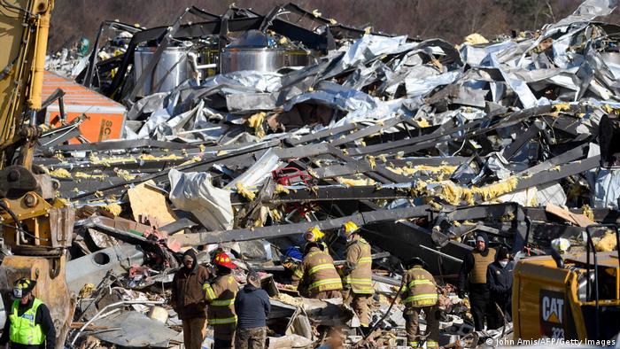 Por: Cortesía Suman 94 muertos tras tornados en Kentucky