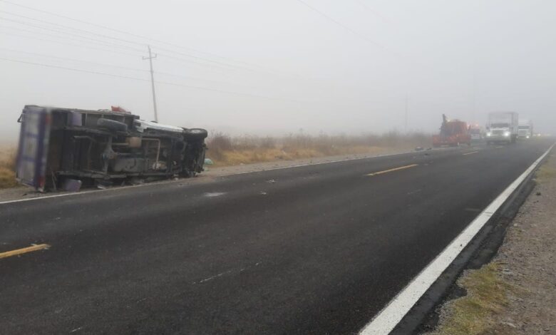 Por: Cortesía Accidente causado por neblina en la federal Puebla-Xalapa deja un muerto y tres heridos