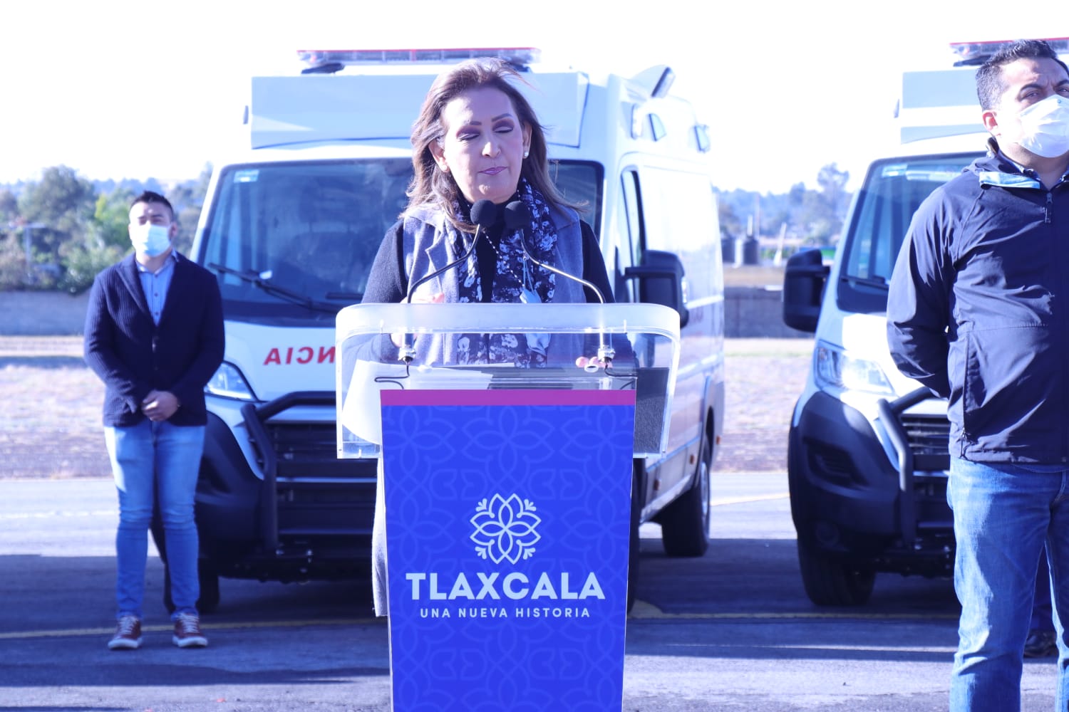 Con apoyo de Insabi, Lorena Cuéllar da ambulancias a municipios
