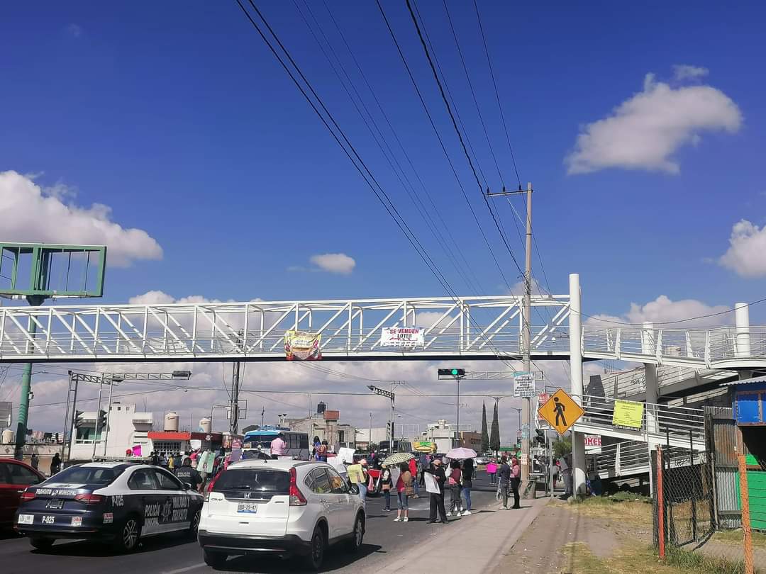 Cierran Vía Corta para exigir búsqueda de joven desaparecida