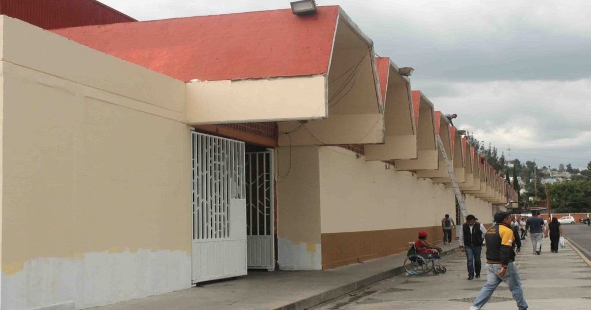 Pretende Jorge Corichi recuperar proyecto de renovación del Mercado Municipal