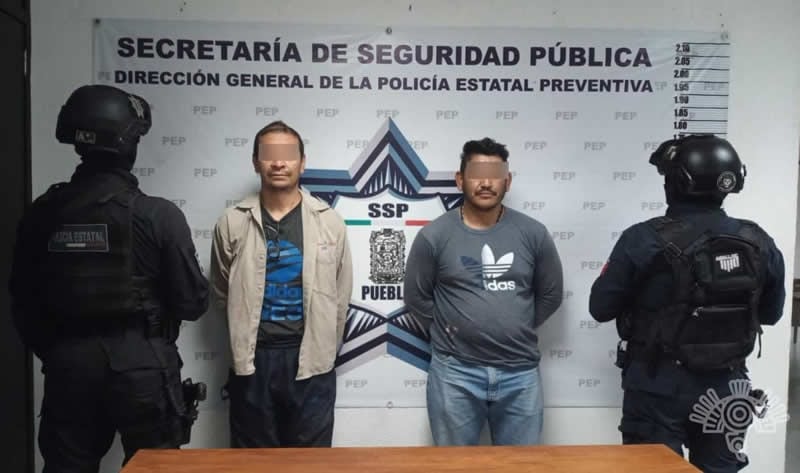 Por: Cortesía Policía detiene a dos hombres en posesión de una pipa con "huachigas" en San Martín Texmelucan