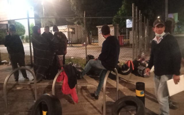 Segob señala error administrativo en el desalojo de migrantes del Polideportivo Xonaca