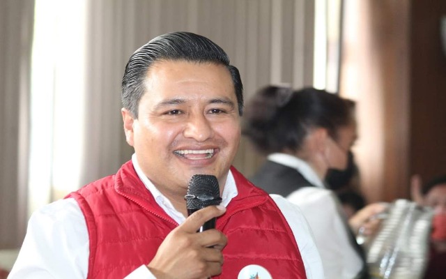 Jhovani Oliver gana la elección para la dirigencia del sindicato de burócratas