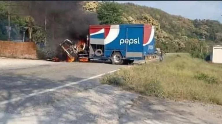 Por: Cortesía Detuvieron a presuntos miembros de Cárteles Unidos: criminales responden con narcobloqueos en Michoacán