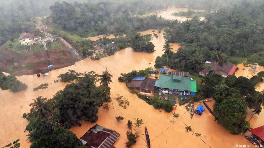Por: Cortesía Inundaciones en Malasia dejan al menos 7 víctimas mortales y 51 mil evacuados
