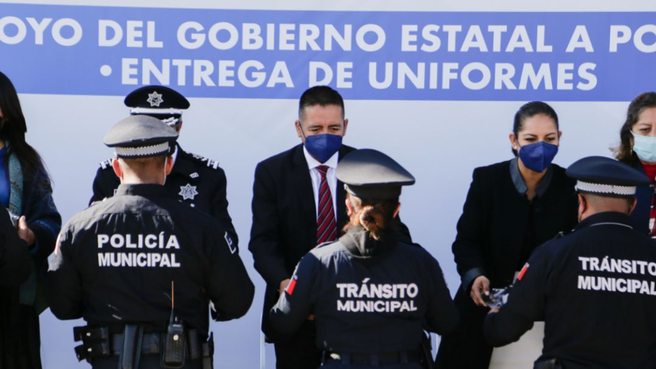 Por: Cortesía Ayuntamiento de San Andrés Cholula efectuó la entrega de equipamiento a elementos de la Policía Municipal