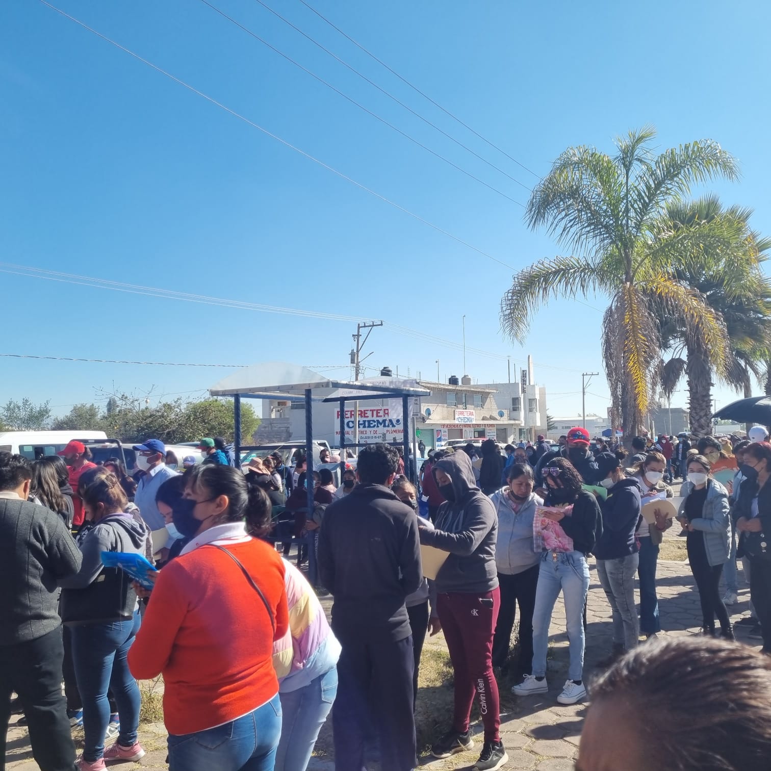 Con gran afluencia inicia vacunación de refuerzo contra Covid-19 en Tepeaca 