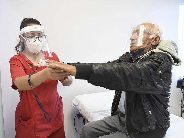 Atendió Centro Estatal de Rehabilitación a 877 pacientes con secuelas de COVID-19