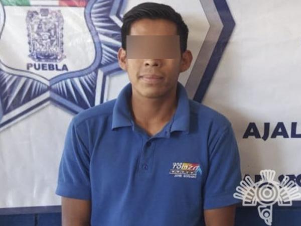 Por: Cortesía En posesión de combustible presuntamente ilegal, Policía Estatal detiene a un hombre