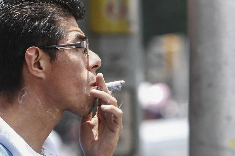 Nueva Ley de Control de Tabaco: Multarán con hasta 89 mil pesos a choferes por fumar