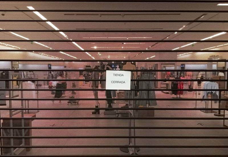 Por: Cortesía Nueva ola de COVID causa dudas sobre la recuperación del país