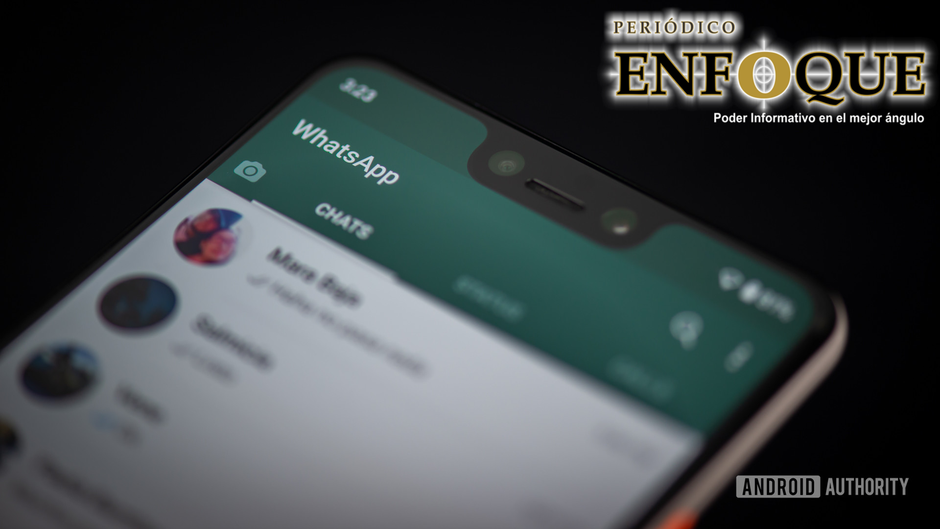 Foto: Cortesía Las peculiares circunstancias en las que vivimos hoy en día debido a la pandemia del nuevo coronavirus nos obligan a conectarnos al mundo digital más telemáticamente que nunca . Según informó Facebook, su popular aplicación de mensajería experimentó la noche de Fin de Año un incremento en su tráfico del más del 50% respecto al mismo periodo del año anterior. Esto significa que se enviaron 1.400 millones de mensajes y videollamadas, un nuevo récord para la historia de la app de mensajería más usada en el mundo. Estas apps de mensajes han sido la salida de muchos para felicitar a todas esas personas con las que reunirse en persona no fue posible. Prueba de ello es también el auge de Facebook Messenger, teniendo en la víspera del nuevo año su día de más volumen de videollamadas grupales Otras de las herramientas comunicativas de Facebook como son Instagram Live y Facebook Live realizaron en el mismo instante más de 55 millones de transmisiones en vivo. Definitivamente, Facebook y todo su conglomerado de apps fueron las opciones escogidas por los ciudadanos de todo el mundo para comunicarse en estas fechas decembrinas.