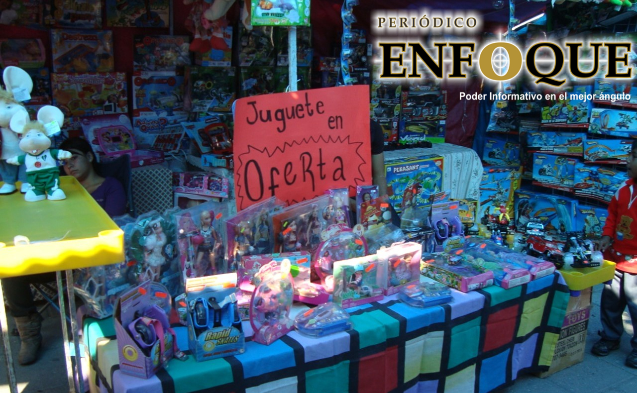 Foto: Marisol Oropeza Reabren los Negocios Establecidos para las ventas por el Día de Reyes en Amozoc y demás Municipios Conurbados a la Capital Poblana.