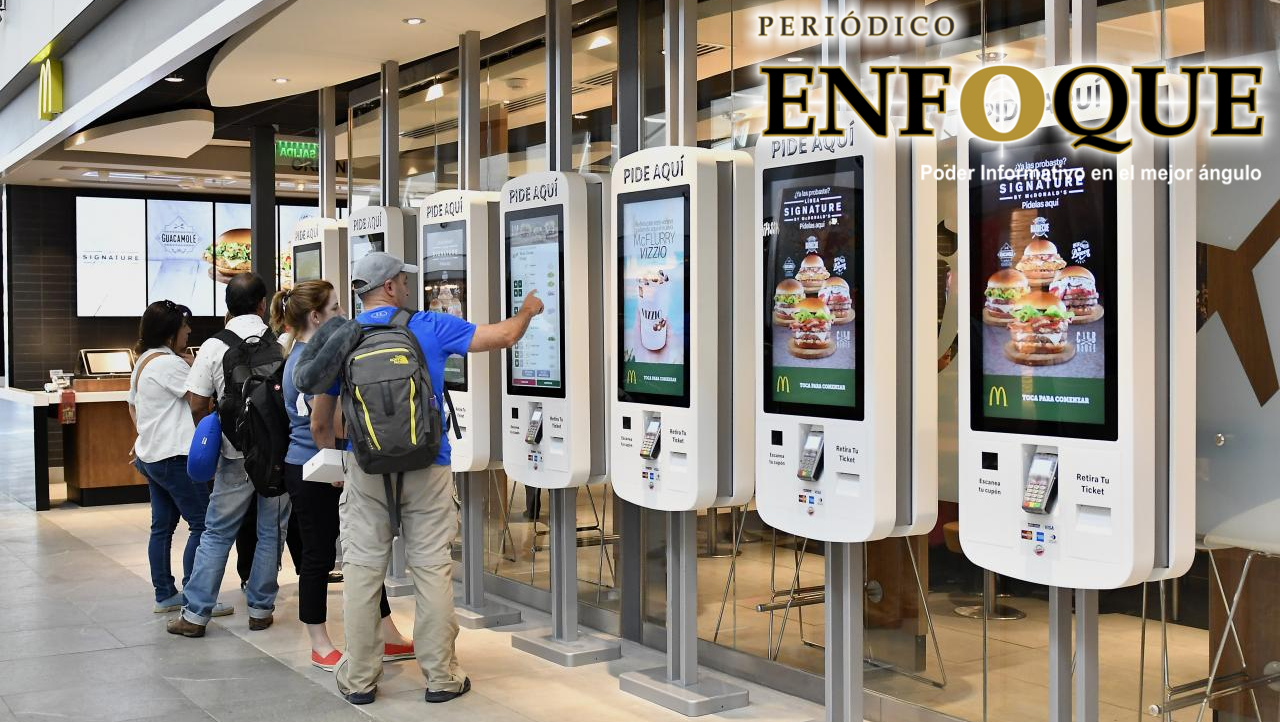 Foto: Cortesía McDonald’s  ya empezó a vender sus Hamburguesas vía WhatsApp.