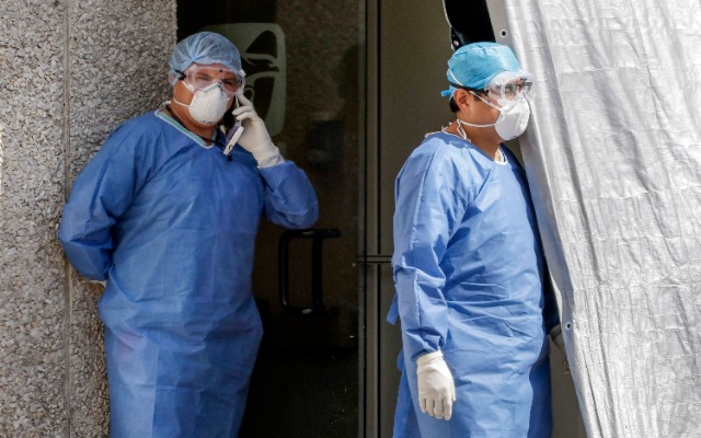 Personal médico vacunado necesitará otra inyección para alcanzar inmunidad contra el Covid-19