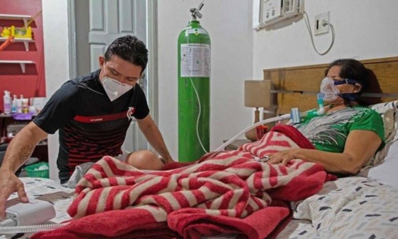 Foto: Cortesía Joven arma una clínica en casa para atender a su mamá enferma de COVID-19