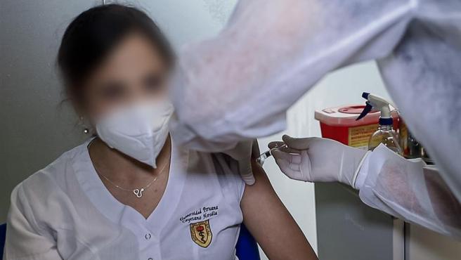 Foto: Cortesía Muere voluntaria en ensayo de vacuna china contra covid