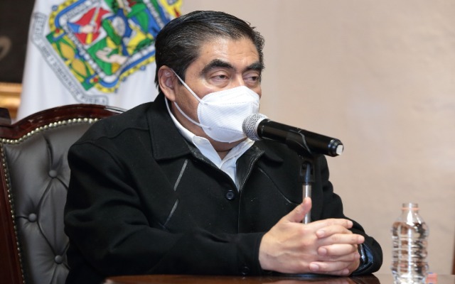 Barbosa acusa ausencia de Profeco en regulación de venta de oxígeno: "es una delegación inservible"