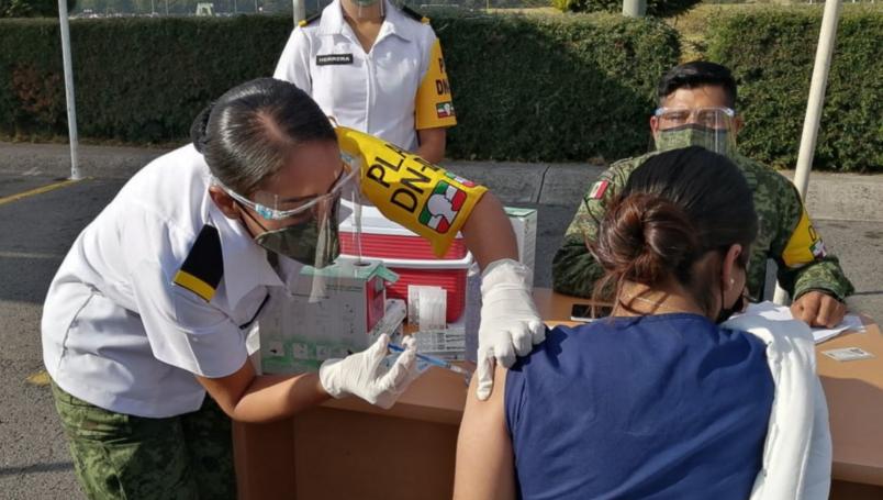 Foto: Cortesía Gobierno analiza fecha para segunda dosis de vacuna a personal de salud