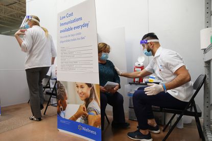 Foto: Cortesía Farmacias de Walmart y Sam’s Club comenzarán a poner vacunas contra covid-19