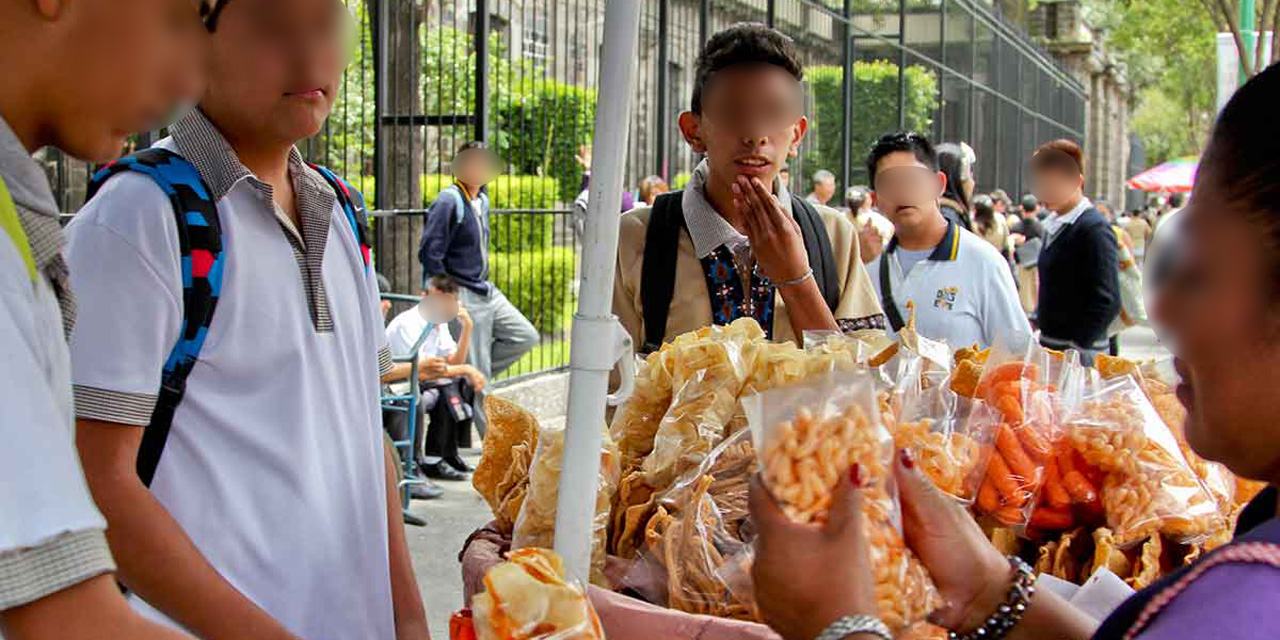 Foto: Cortesía Senado aprueba reforma que prohíbe la venta de comida chatarra cerca de escuelas