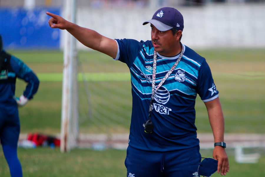 Foto: Cortesía Juan Carlos Cacho sueña con llevar al Puebla Femenil a pelear por el campeonato