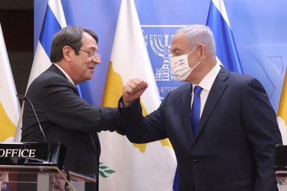 Israel instalará un corredor turístico para personas vacunadas contra el coronavirus