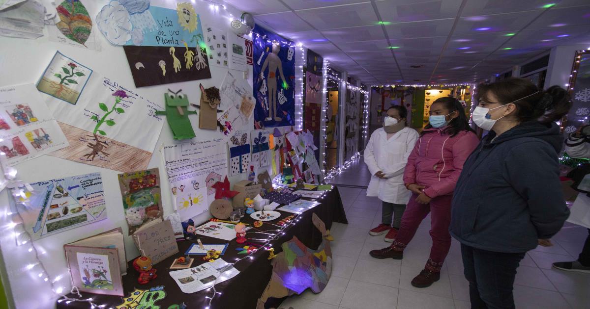 Foto: Cortesía Reconoce Sandra Chávez Ruelas trabajo y compromiso del personal del centro de asistencia social
